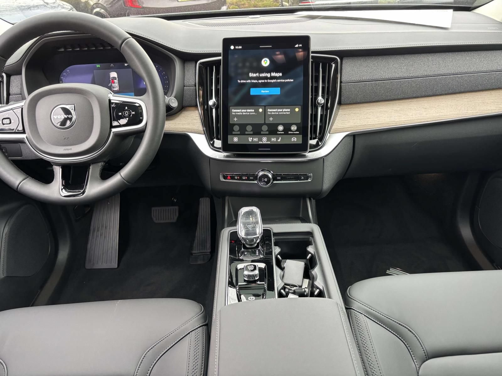 Used 2026 Volvo XC90 B6 Plus w/ Protection Package Premier AWD/4WD image 29