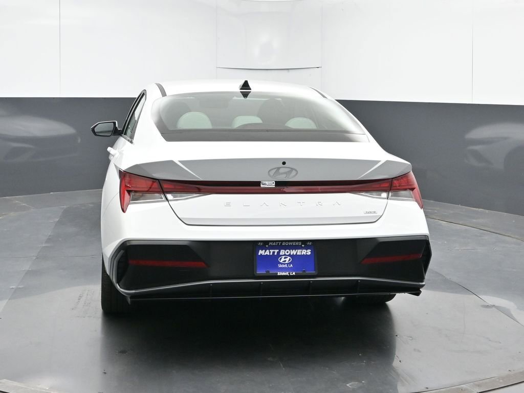New 2026 Hyundai Elantra Limited FWD image 4