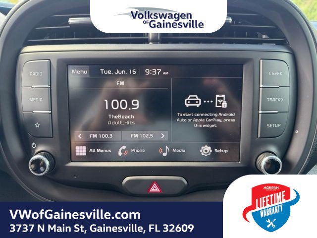 Used 2025 Kia Soul LX w/ LX Technology Package FWD image 24