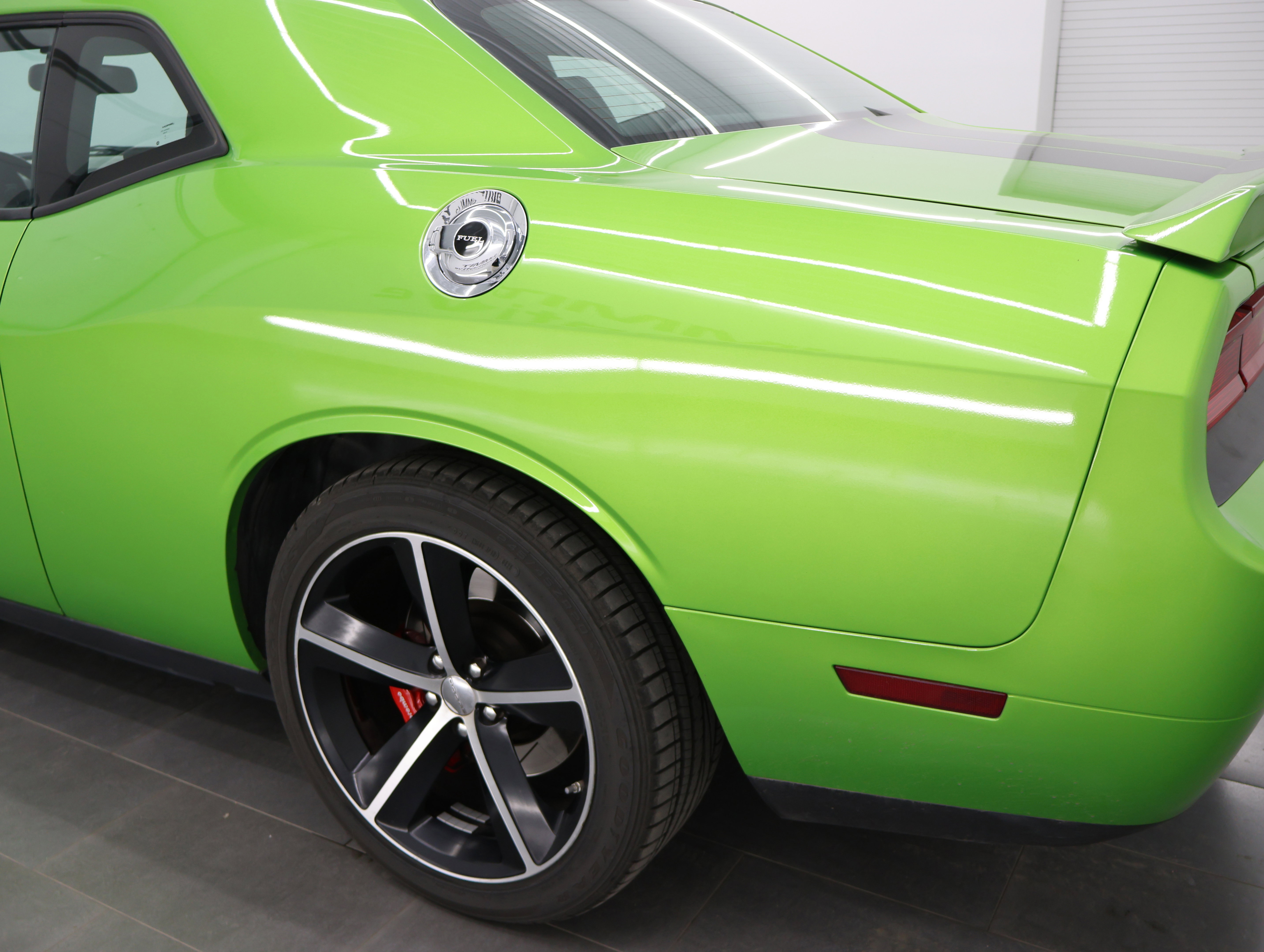 Used 2011 Dodge Challenger SRT8 w/ Green w/Envy Group image 31