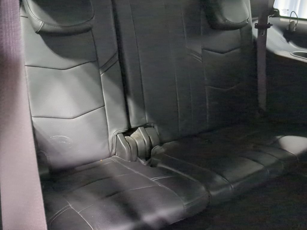 Used 2015 Cadillac Escalade Platinum image 36