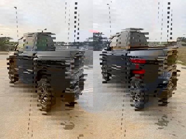 New 2026 Nissan Frontier SV image 3