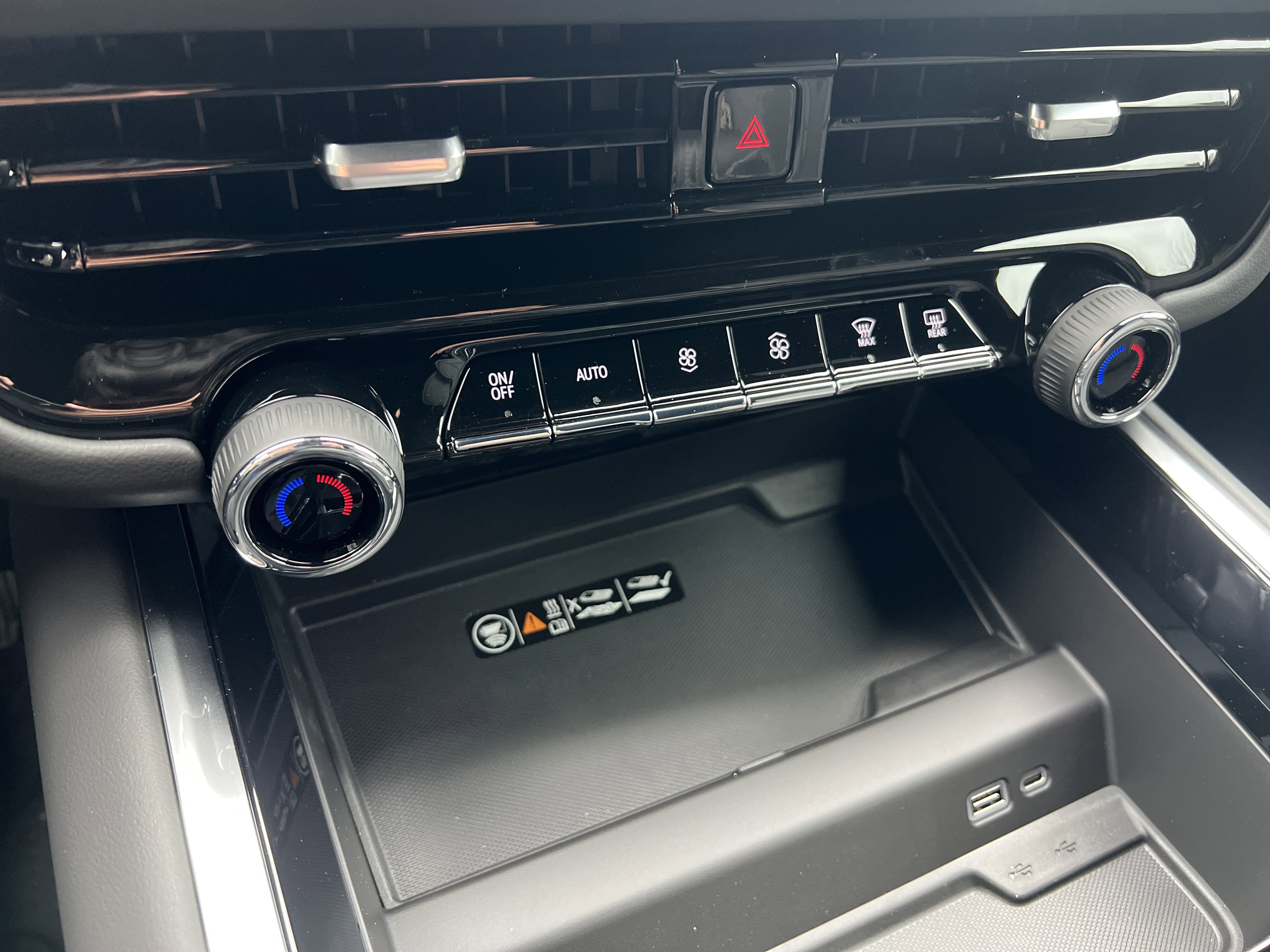 New 2026 Chevrolet Tahoe Premier w/ Sun And Tow Package image 27