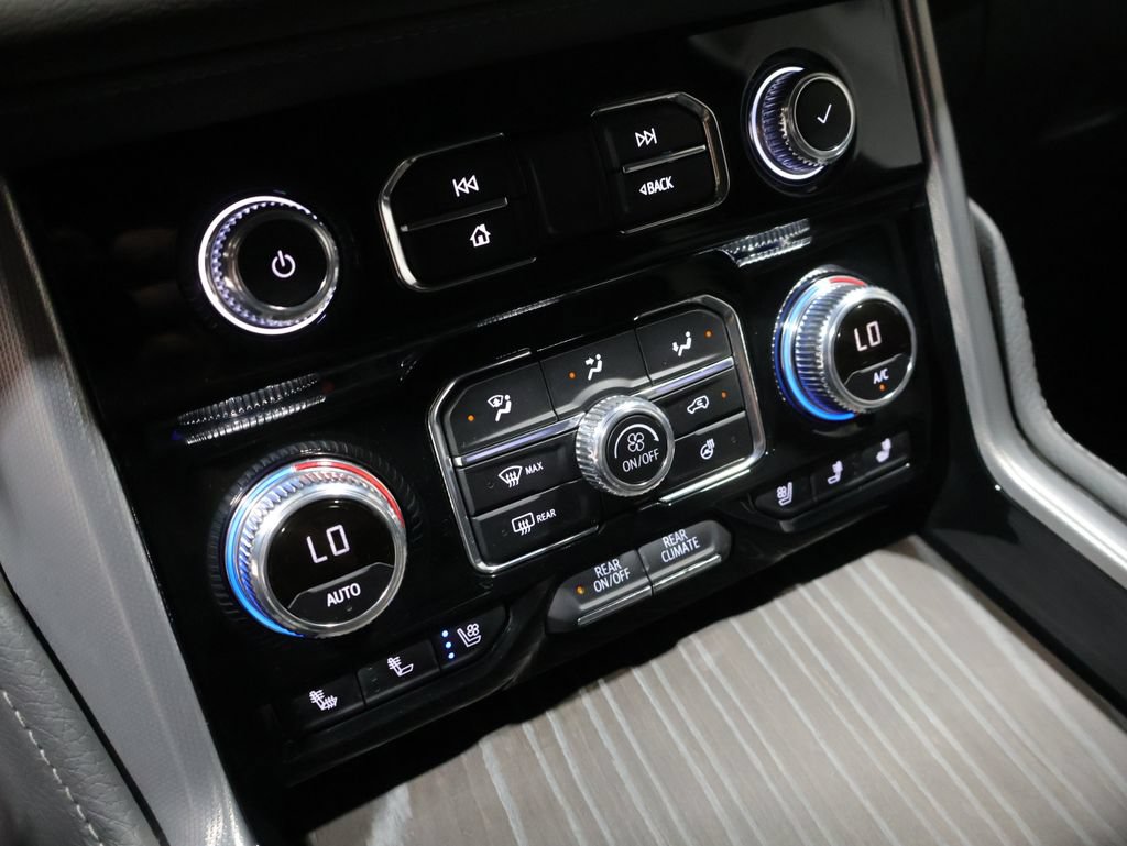 Used 2024 GMC Yukon Denali w/ Denali Reserve Package AWD/4WD image 31
