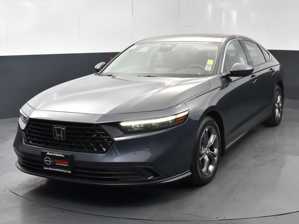 Used 2024 Honda Accord EX image 3