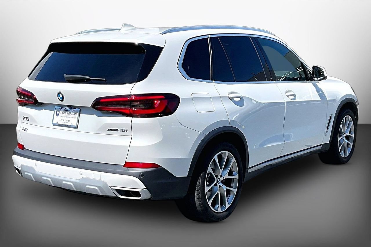 Used 2022 BMW X5 xDrive40i AWD/4WD image 8