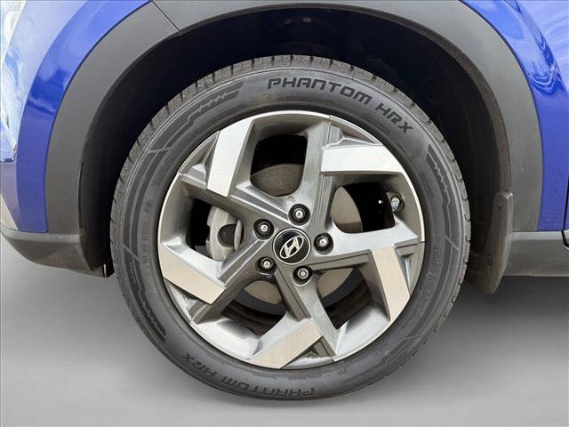 Used 2024 Hyundai Venue Limited FWD image 26