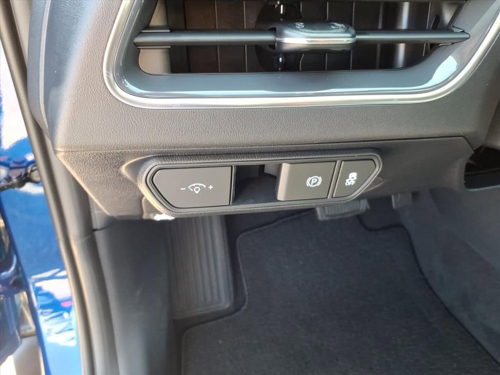 New 2025 Kia K4 EX image 17