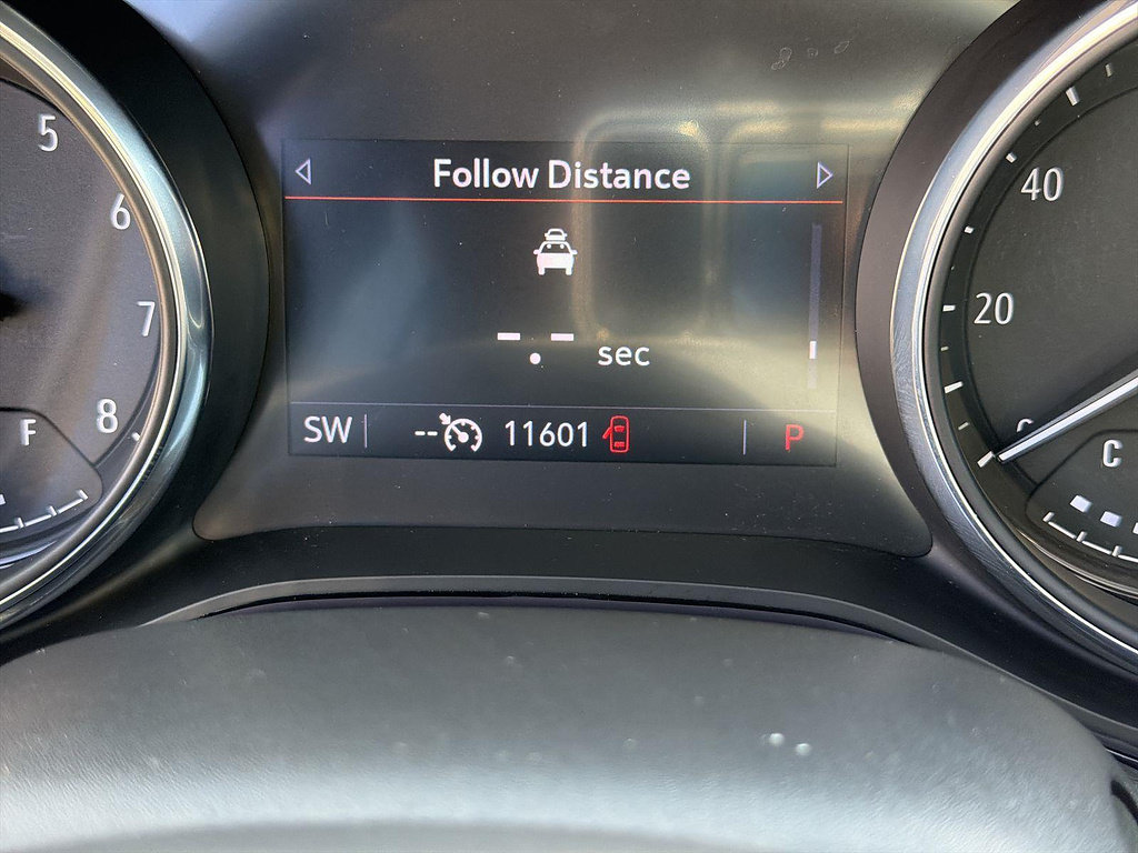 Used 2023 Buick Encore GX Essence w/ Experience Buick Package FWD image 11