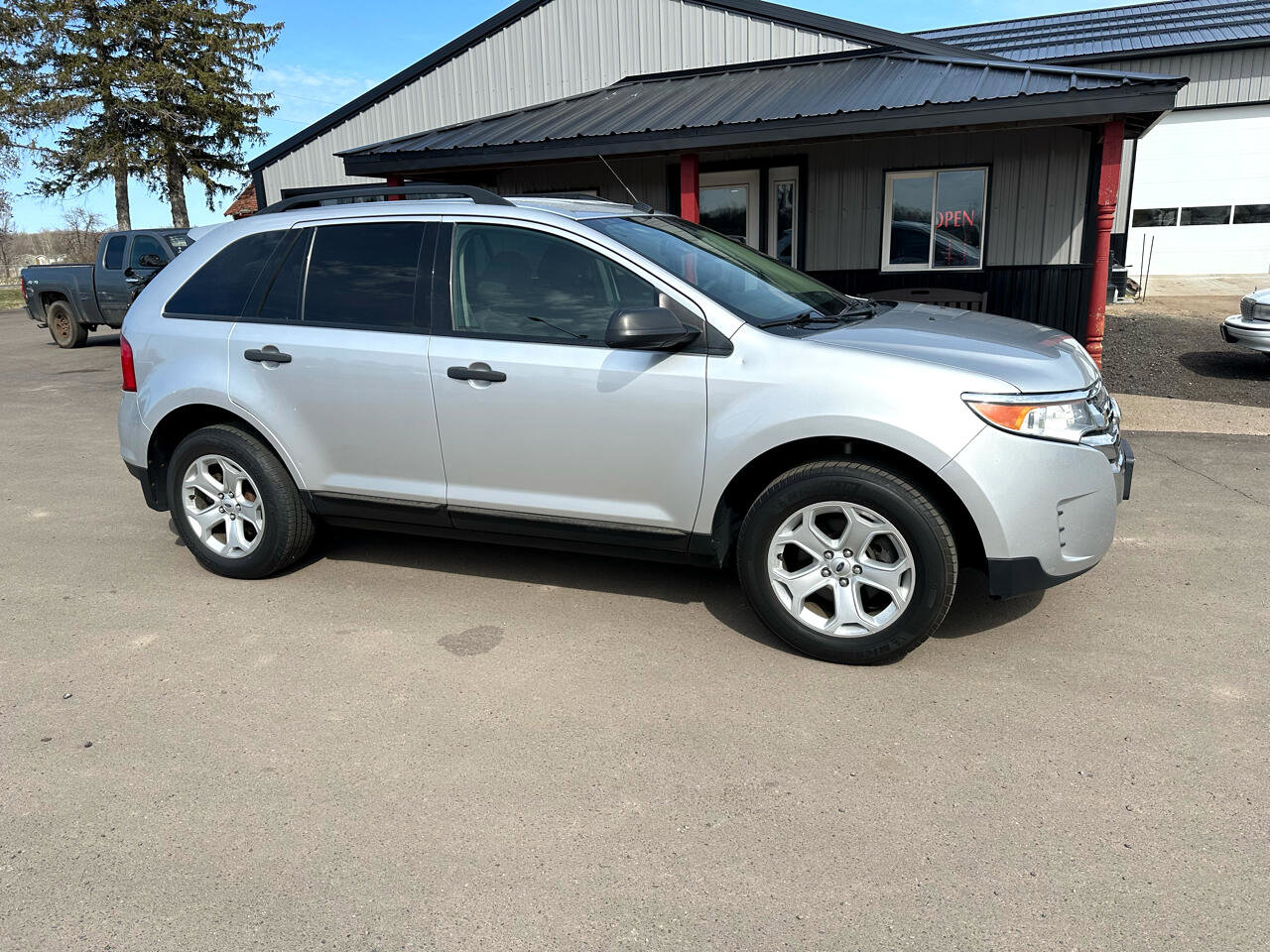 Used 2014 Ford Edge SE w/ Equipment Group 101A image 2