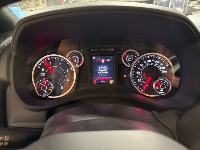 New 2026 RAM 2500 Big Horn AWD/4WD image 25