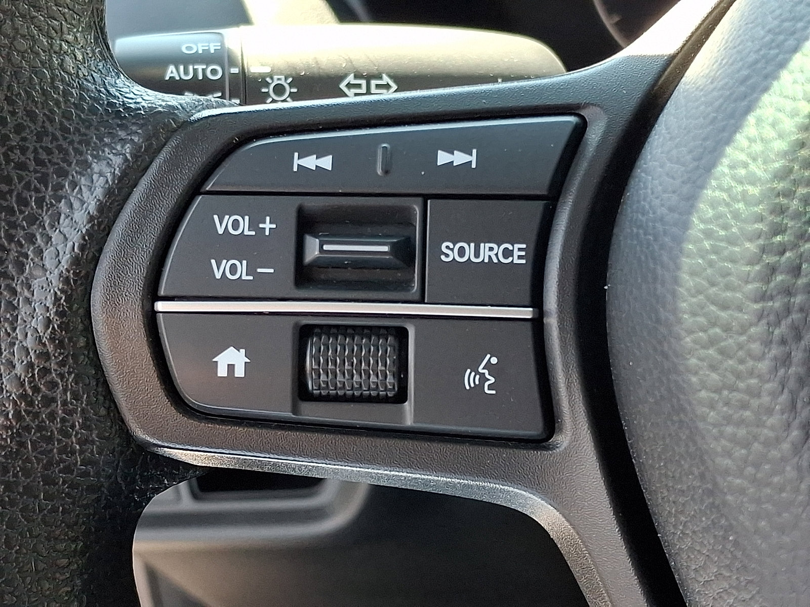 Used 2023 Honda HR-V LX image 21