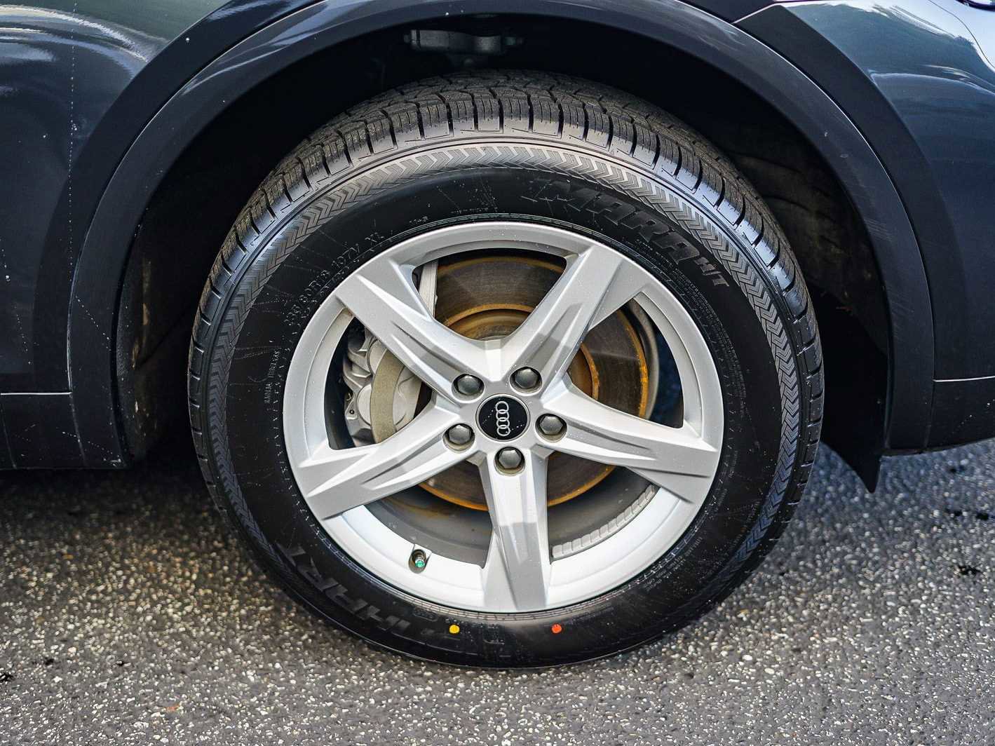 Used 2023 Audi Q5 Premium w/ Convenience Package image 9