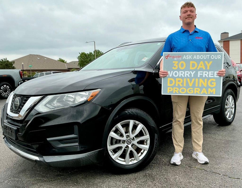 Used 2019 Nissan Rogue SV