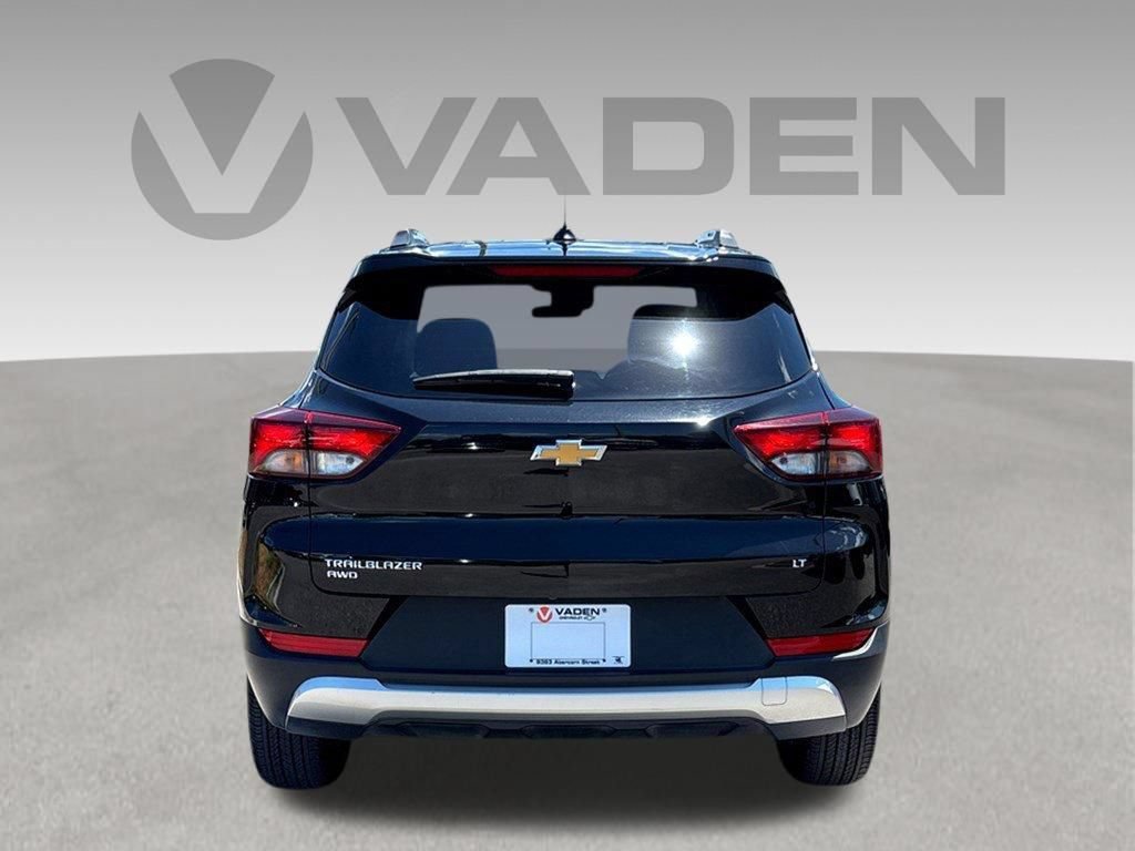 Used 2025 Chevrolet TrailBlazer LT AWD/4WD image 21