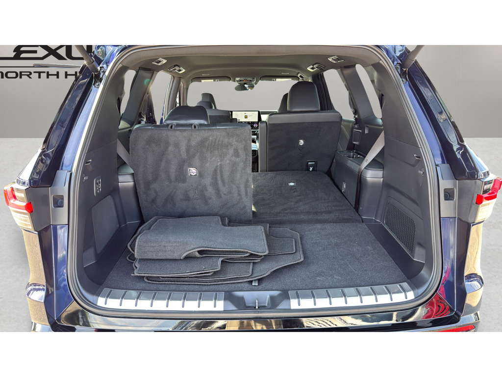 Used 2026 Lexus TX 500h AWD w/ Technology Package image 23