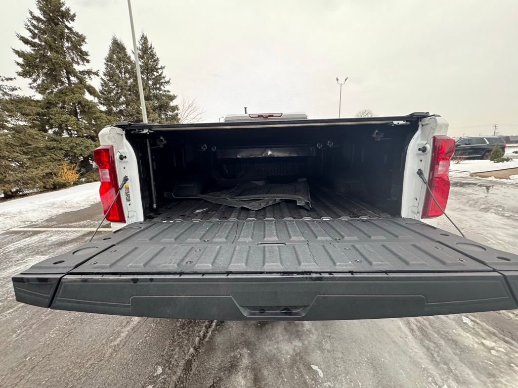 Used 2023 Chevrolet Silverado 3500 High Country image 13