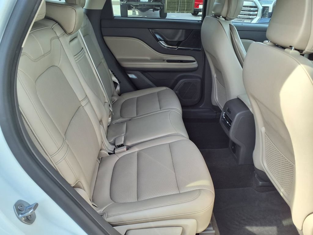 Used 2020 Lincoln Corsair AWD w/ Premium Package image 17
