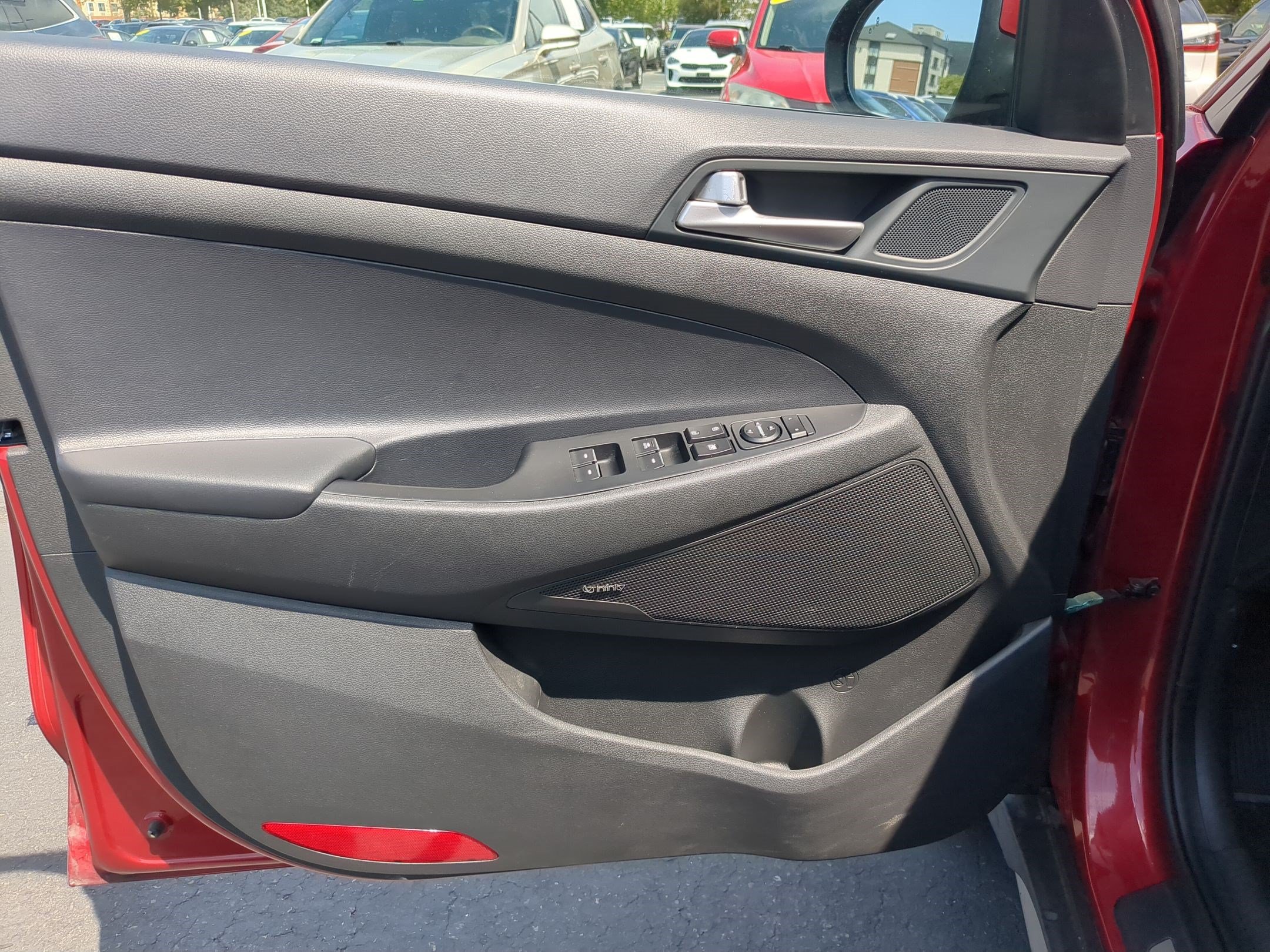 Certified 2021 Hyundai Tucson Limited AWD/4WD image 11