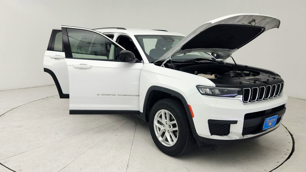 Used 2023 Jeep Grand Cherokee L Laredo AWD/4WD image 10