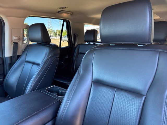 Used 2023 Ford Expedition XLT RWD image 10