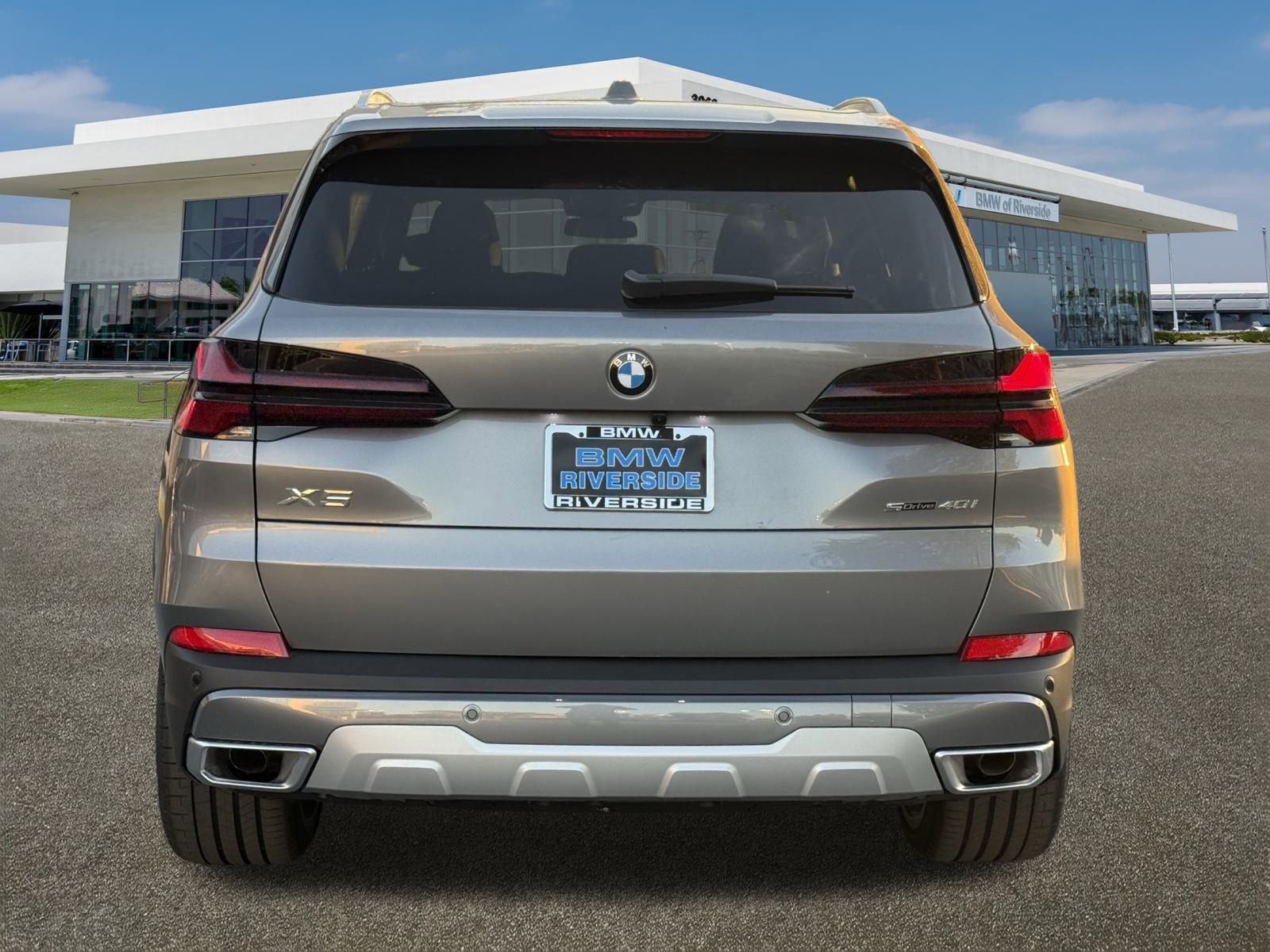 New 2026 BMW X5 sDrive40i image 9