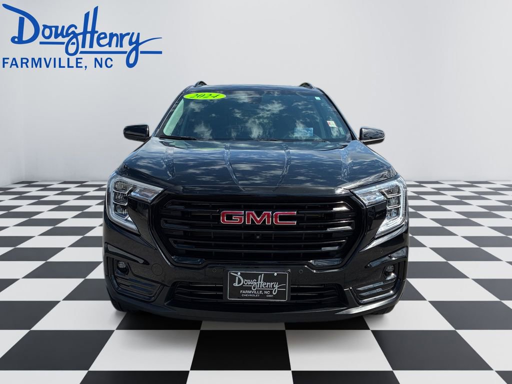 Used 2024 GMC Terrain SLT w/ Infotainment Package II FWD image 8