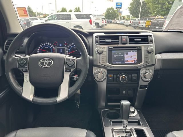 Used 2018 Toyota 4Runner SR5 Premium AWD/4WD image 17