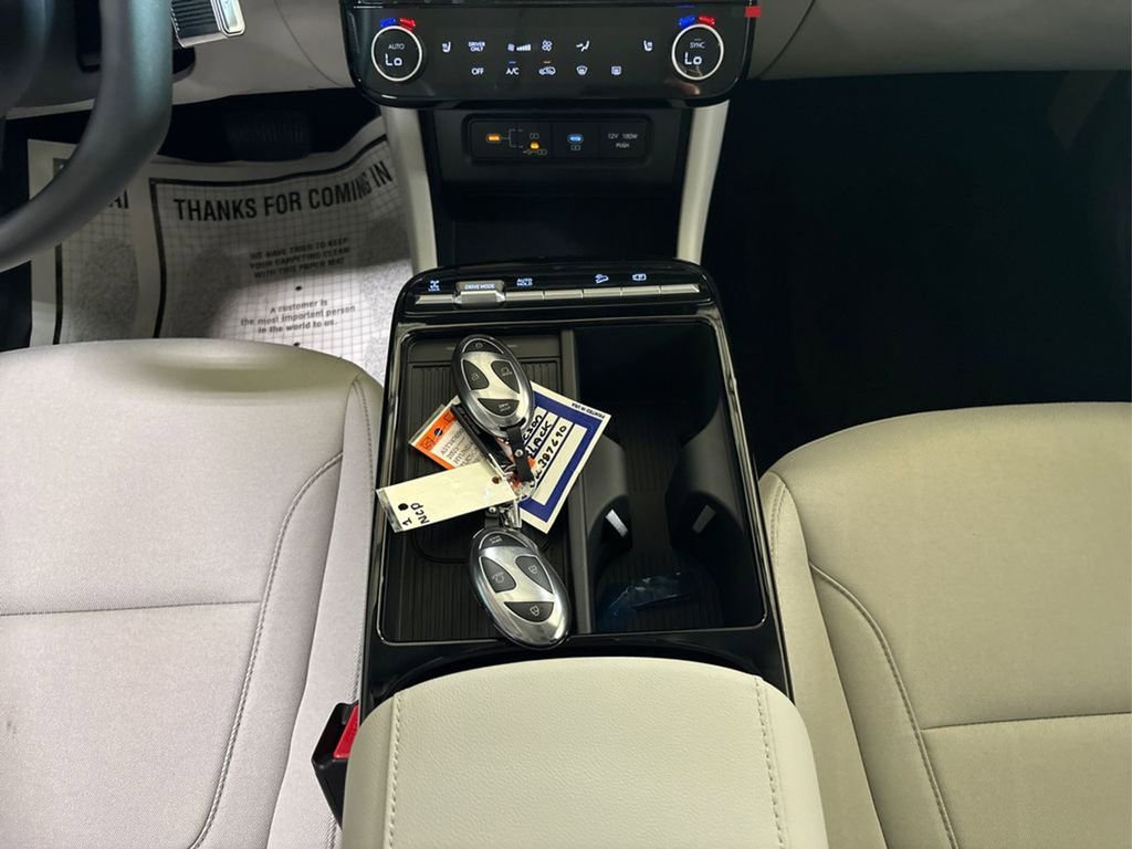 Used 2025 Hyundai Tucson Blue image 12