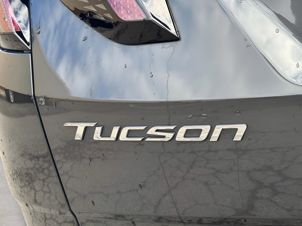 Certified 2024 Hyundai Tucson Limited AWD/4WD image 9
