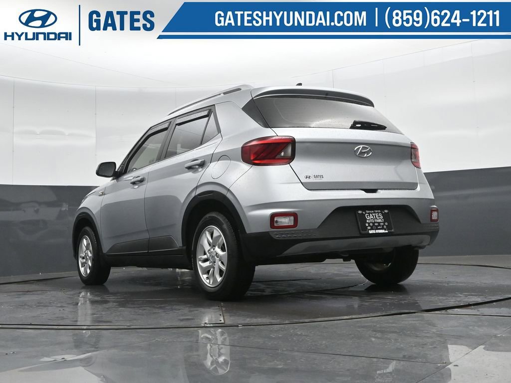 Used 2020 Hyundai Venue SEL image 38