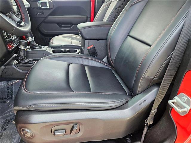 Used 2024 Jeep Wrangler Rubicon w/ Capability Package image 16