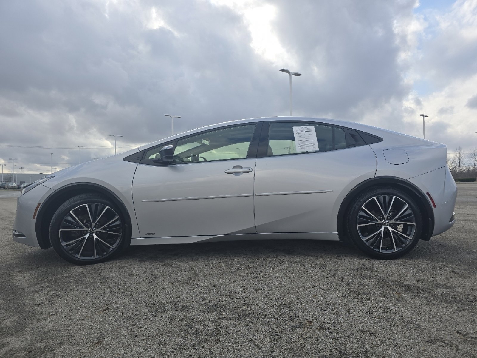 Used 2023 Toyota Prius XLE image 20