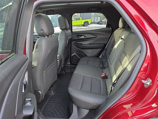 Used 2023 Chevrolet TrailBlazer RS w/ Sun and Liftgate Package image 11