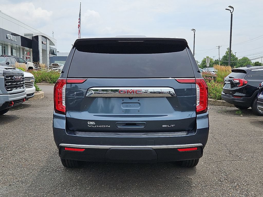 Used 2021 GMC Yukon SLT w/ SLT Premium Package AWD/4WD image 5