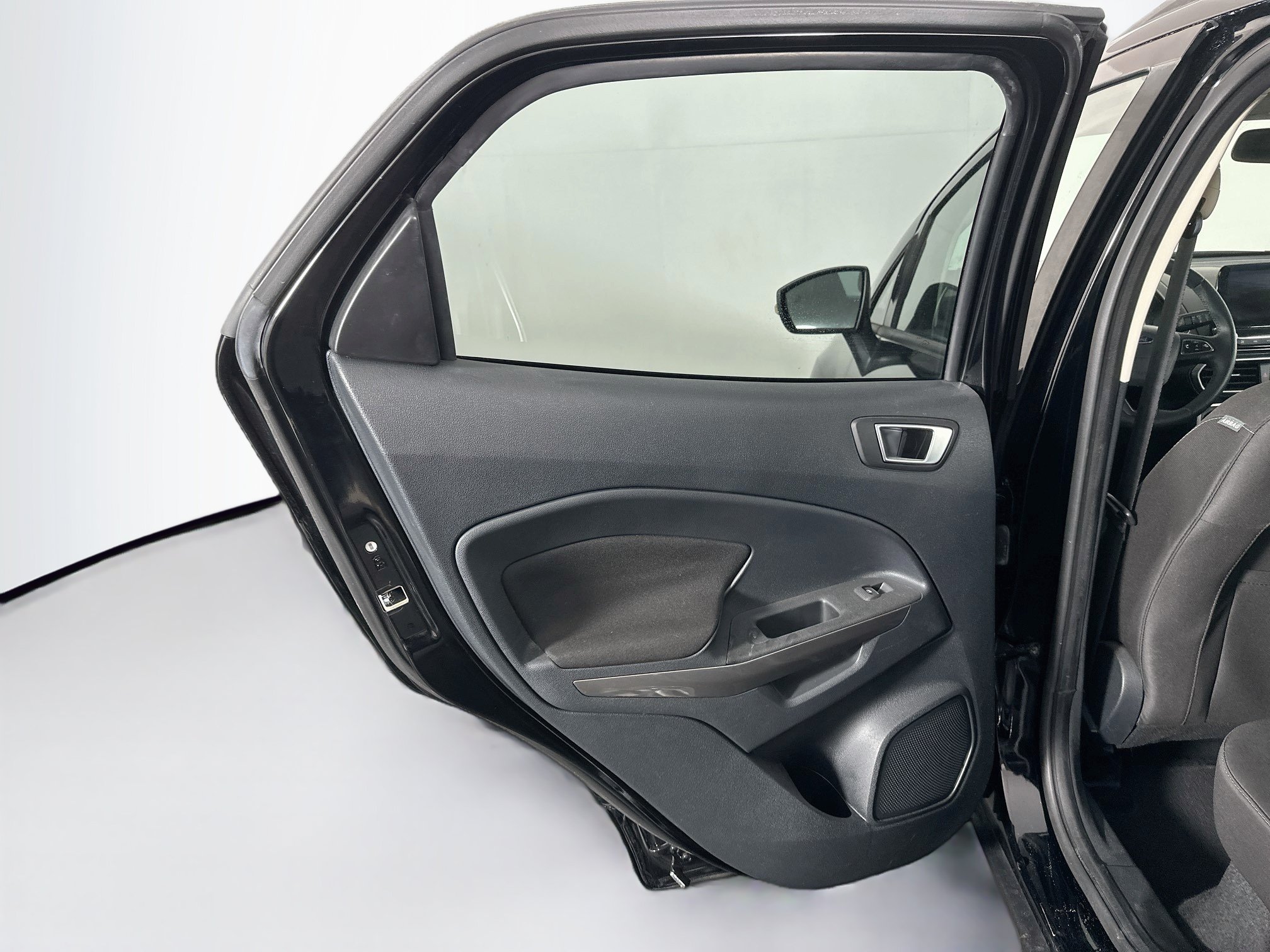 Used 2019 Ford EcoSport SE w/ SE Convenience Package FWD image 27