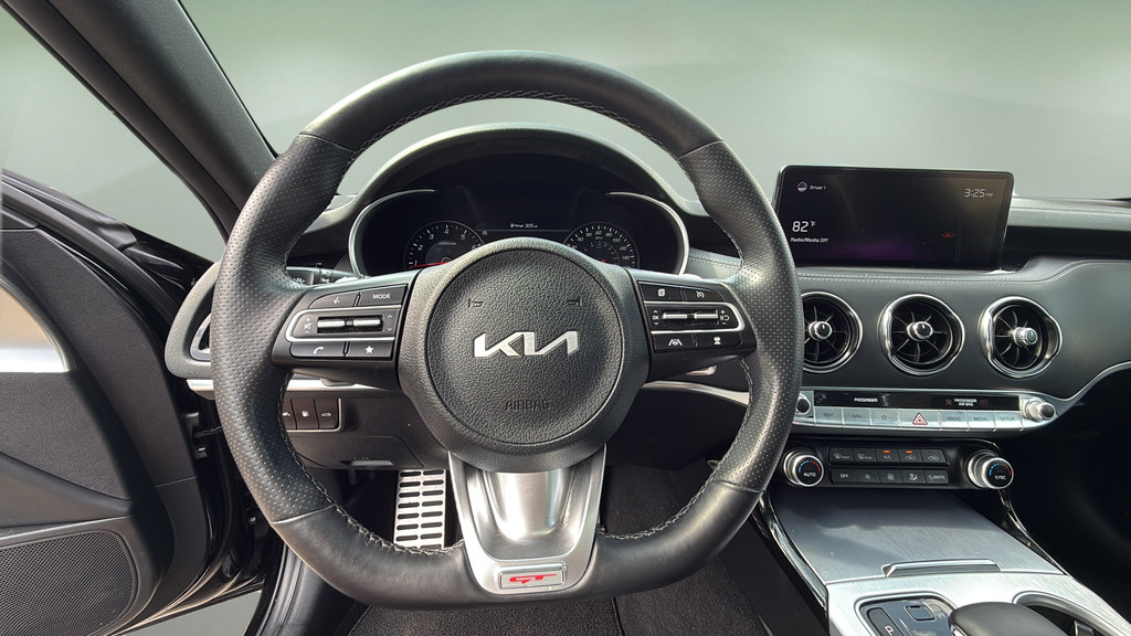 Used 2022 Kia Stinger GT2 AWD/4WD image 23