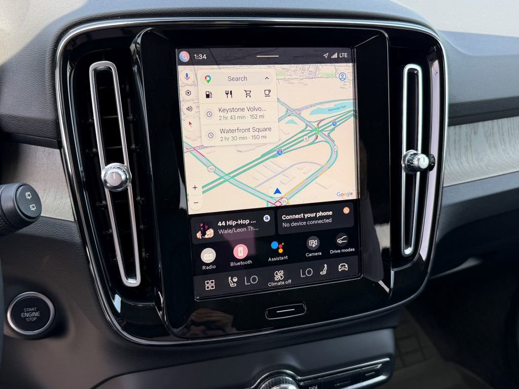 Certified 2023 Volvo XC40 B5 Core w/ Convenience Package image 27