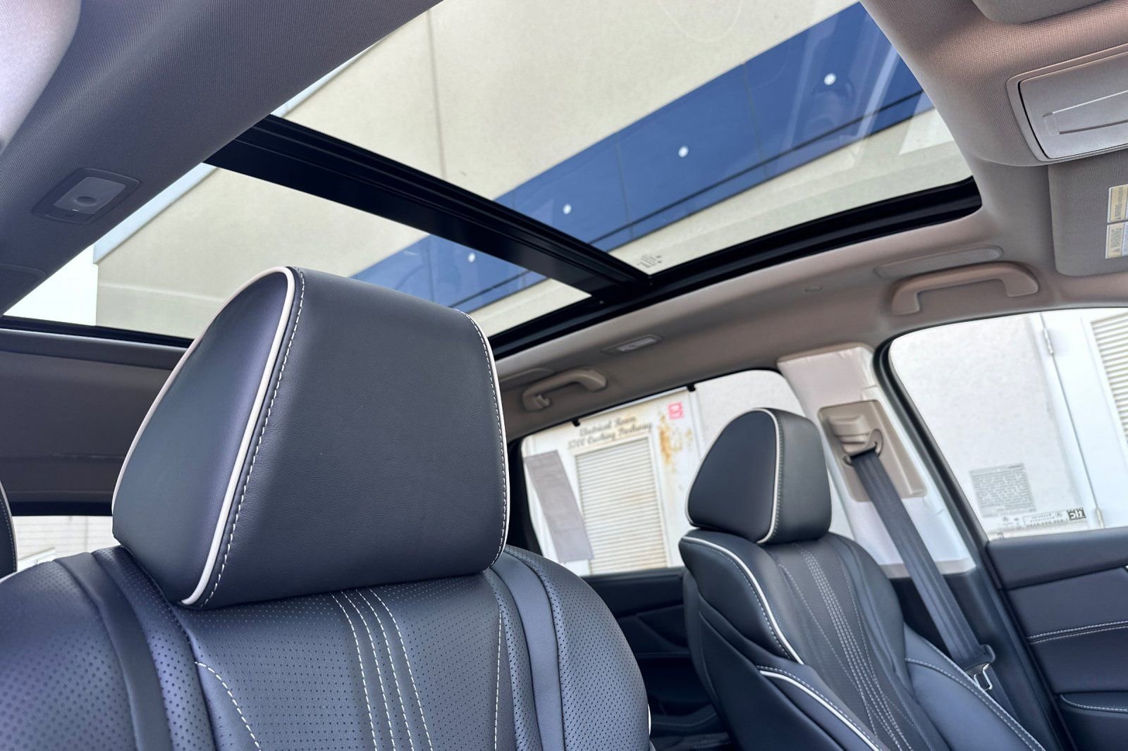 New 2026 Acura MDX w/ Advance Package image 16