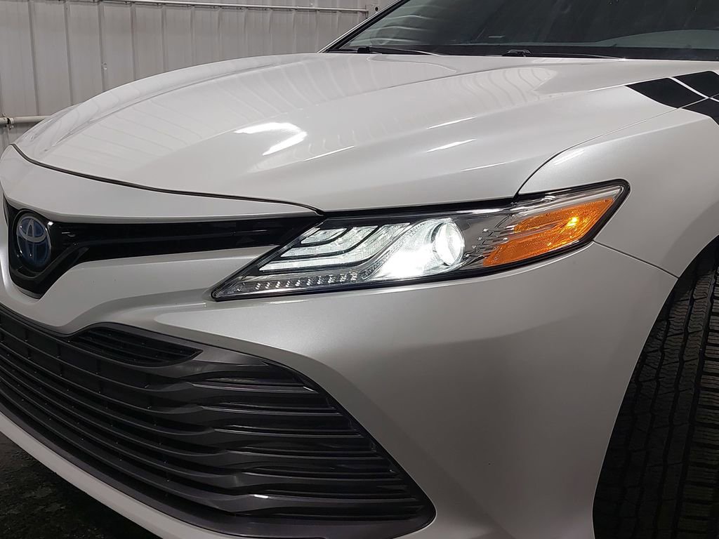 Used 2019 Toyota Camry XLE image 52