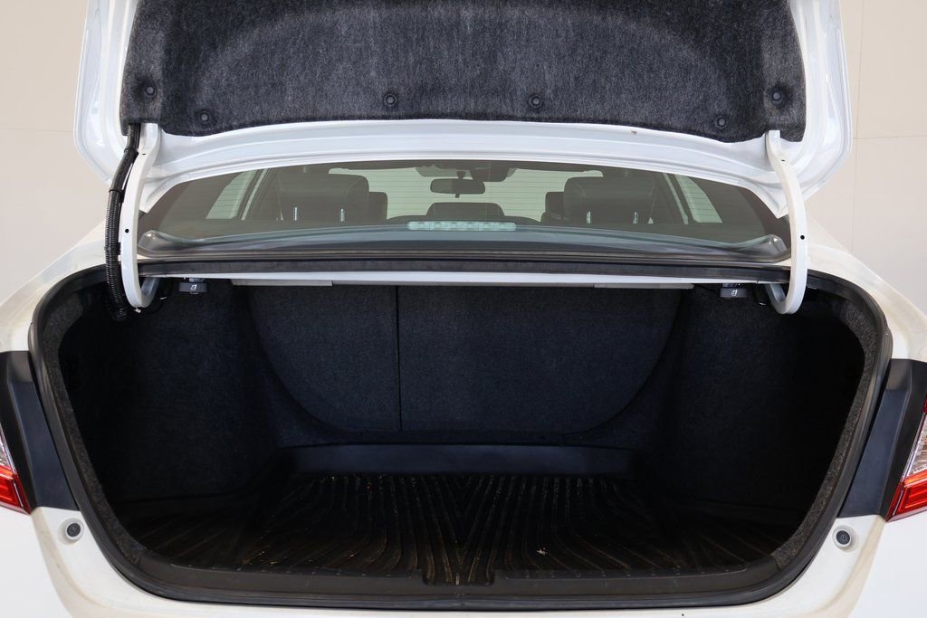 Used 2022 Honda Accord Sport image 14