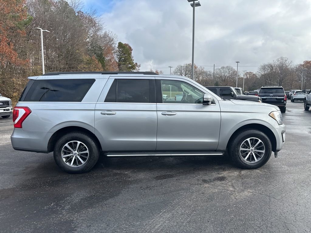 Used 2021 Ford Expedition Max XLT image 2
