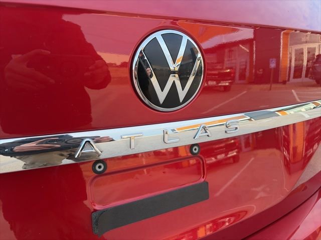 Used 2022 Volkswagen Atlas SEL R-Line image 37
