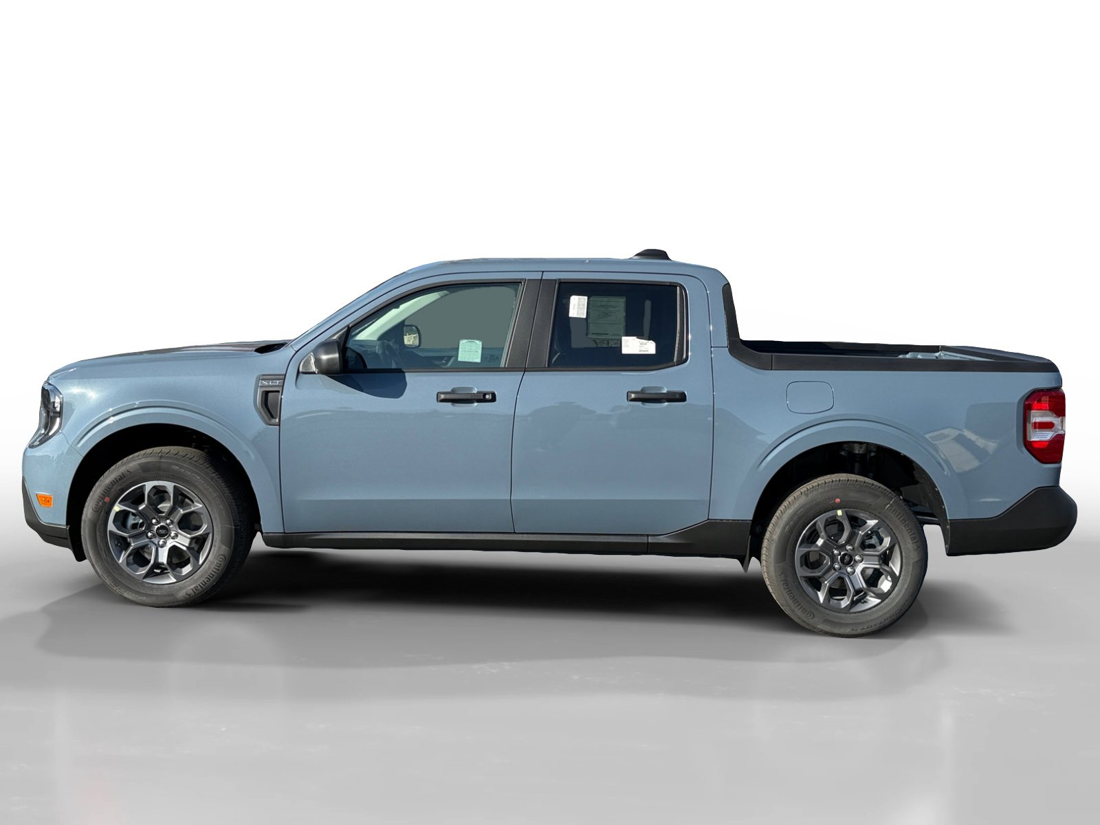 New 2025 Ford Maverick XLT image 2