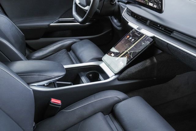 Used 2024 Lucid Air Touring AWD/4WD image 35
