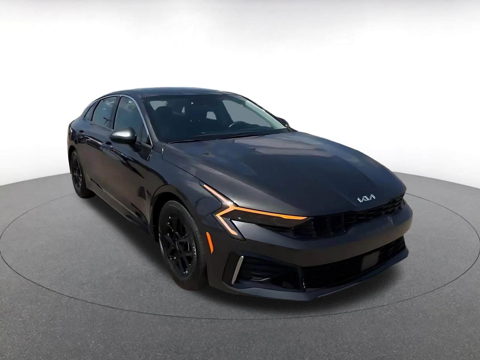 Used 2025 Kia K5 LXS FWD image 3