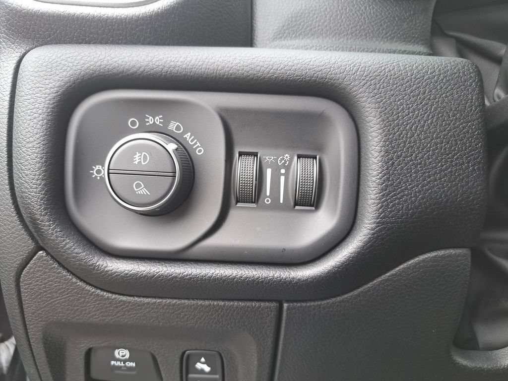 Used 2022 RAM 1500 Laramie AWD/4WD image 27