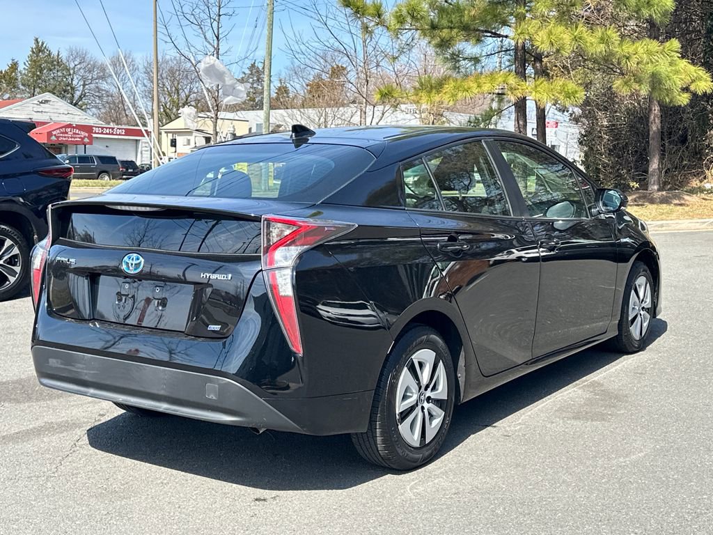 Used 2018 Toyota Prius Two image 4