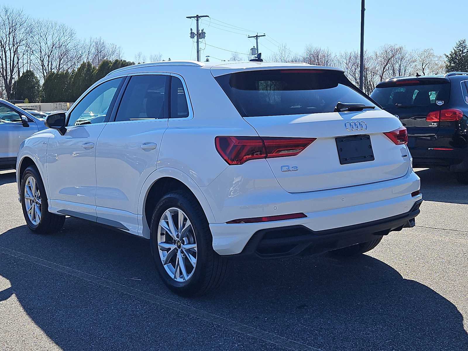 Certified 2025 Audi Q3 2.0T Premium w/ Convenience Package image 5