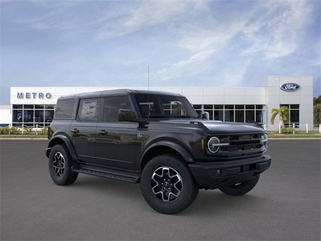 New 2025 Ford Bronco Outer Banks image 7